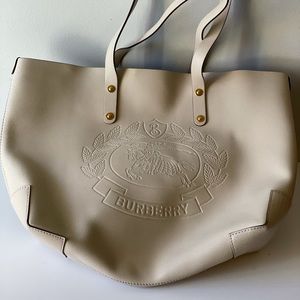 Beautiful Burberry Tote-slight defects